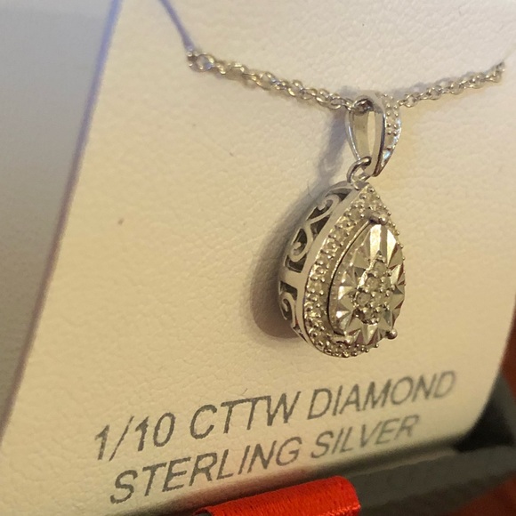 0.1 CT. T.W. Genuine Diamond Sterling Silver Pear Necklace w Tag in Gift Box - Picture 3 of 10